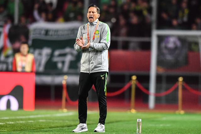 孙铭徽21+15广厦负同曦 原帅30分山西胜四川